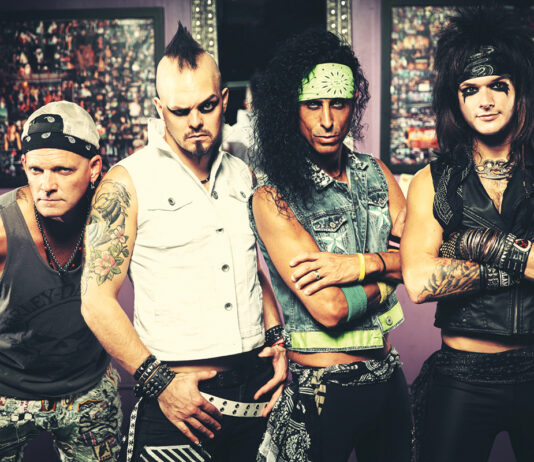 Velcro Pygmies Photo 2