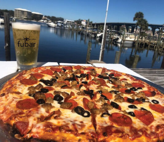 Fubar Pizza At Dock